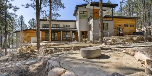 884 Edgemont Highlands Drive