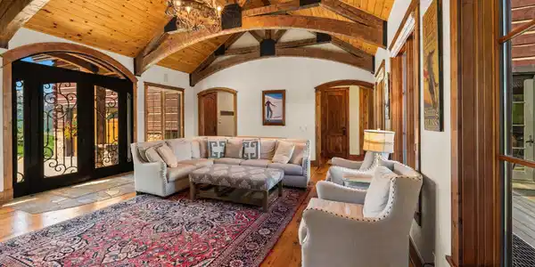 Image 4: Great Room