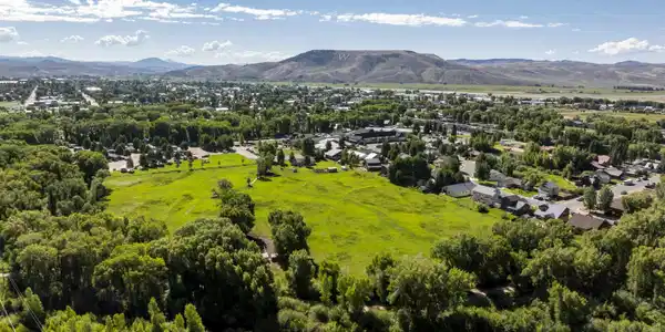 Rainbow Acres Lane