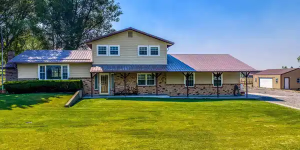 61150 Lobo Drive