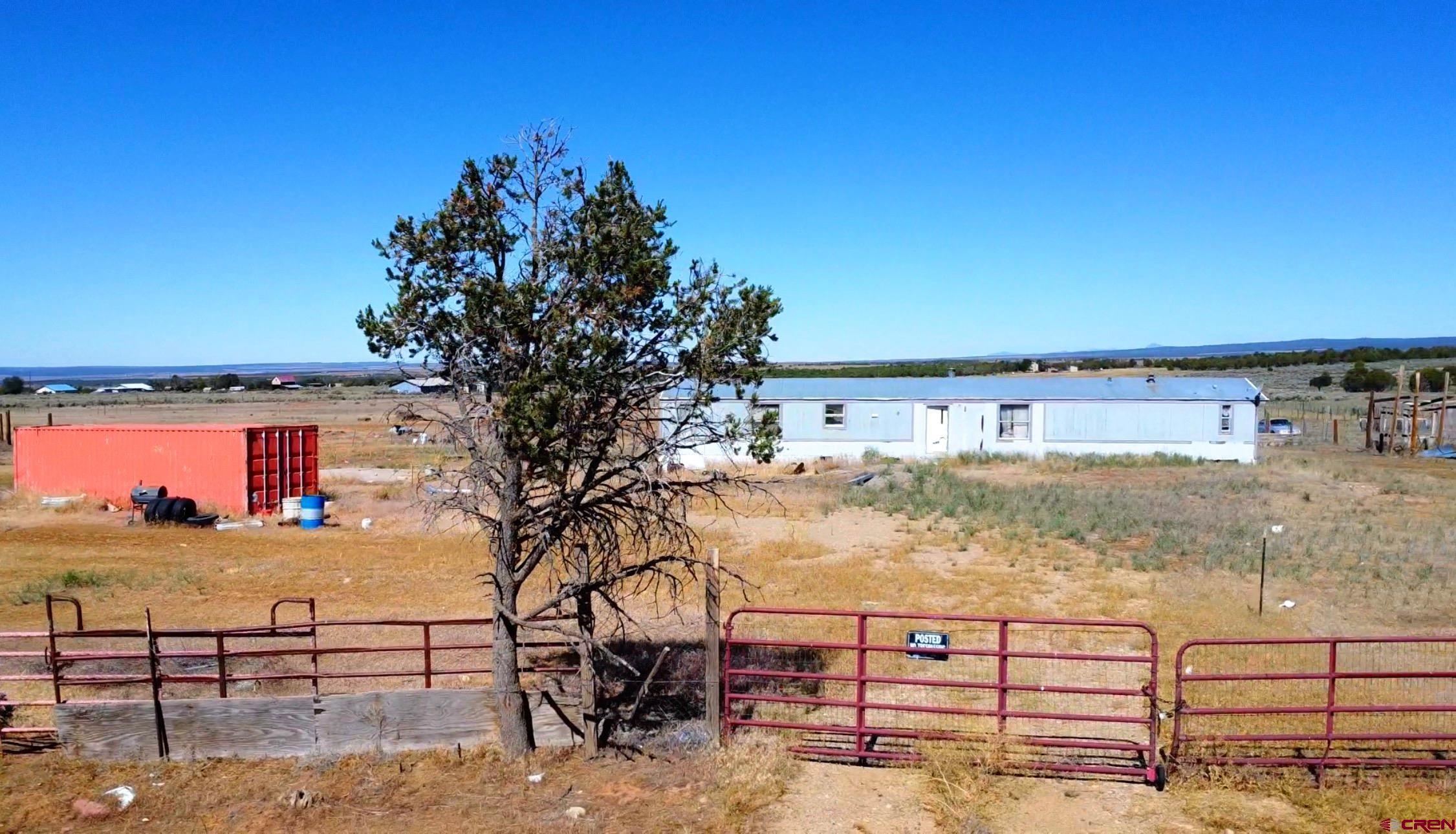 Image 4: Front Gate Picture