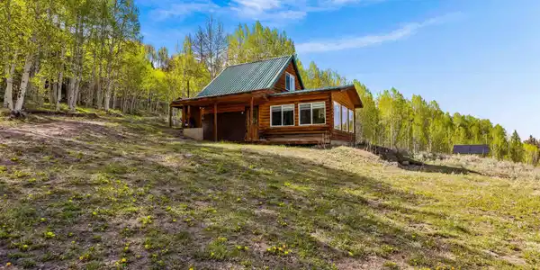 1901 Armitage Springs Road