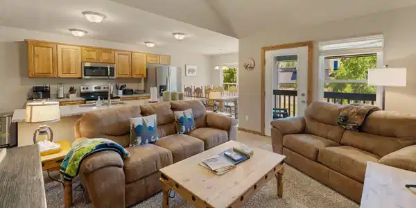 Image 2: Living Area