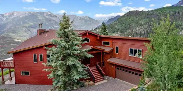 1600 Elk Ridge Trail