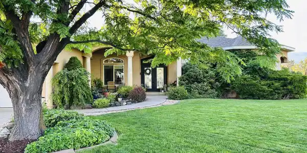 16609 Columbine Lane