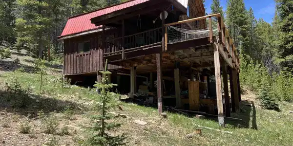 401 Forest Service Road 760 1B