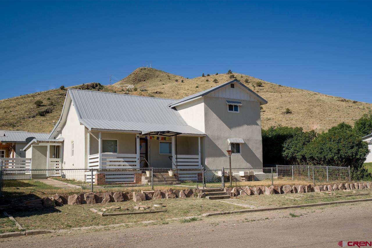 Image 1: Front of House