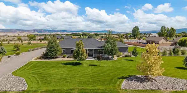 60113 Kiowa Lane
