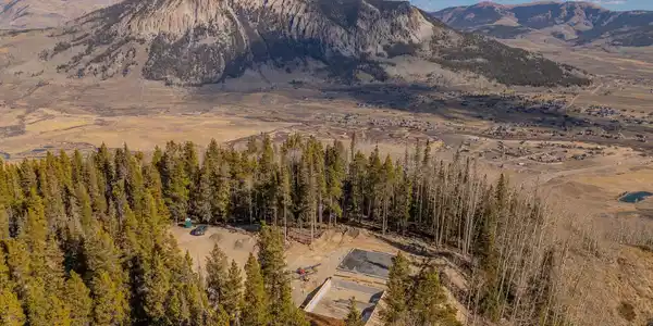 997 Saddle Ridge Road
