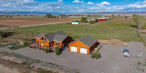 17093 Atlas Lane