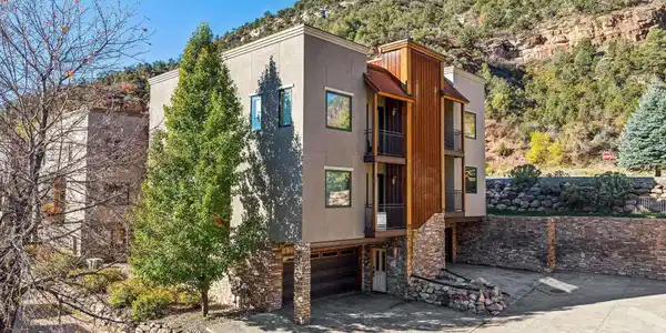 1422 Animas View Drive