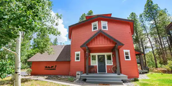 312 Woodbridge Way