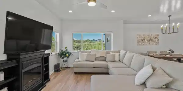 Image 4: Family Room