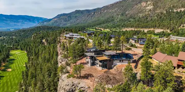 539 Glacier Cliff Drive