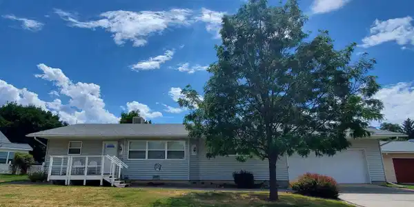 111 Meadowbrook Court