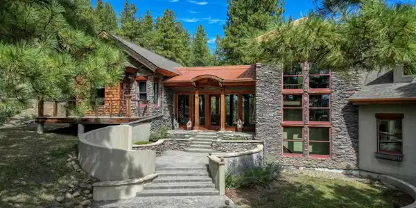 Image 2: Front of House
