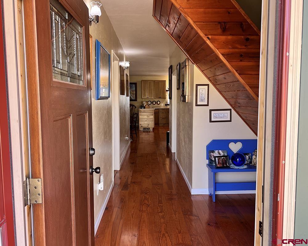 Image 3: front entry