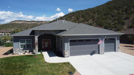 1045 SE Fairway Drive
