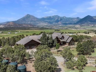 1830 Black Canyon Road