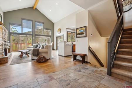 110 River Oaks Court
