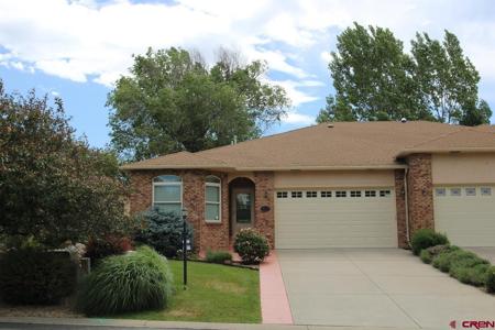 1335 SE Stonebridge Drive