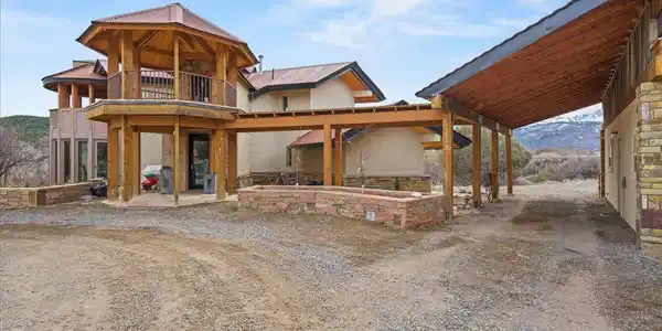 210 Sweetwater Drive