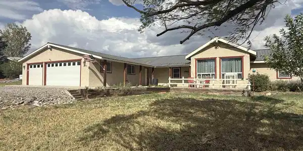 10706 Mesa View Drive