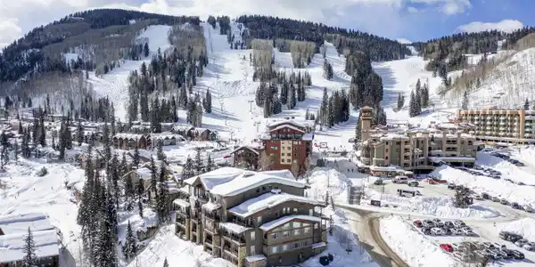 545 Skier Place