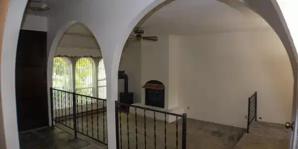 Image 3: Big Spanish style door