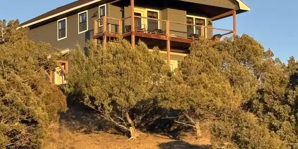2185 S Rockcliff Circle