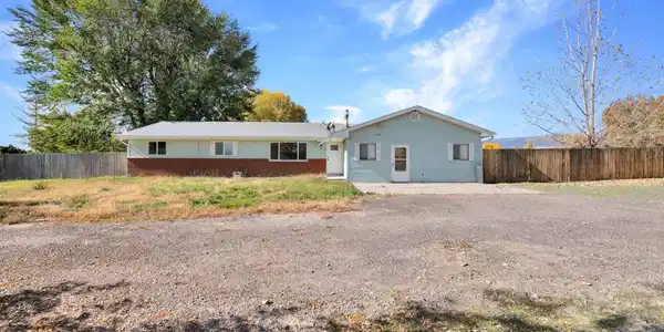 10487 2100 Road