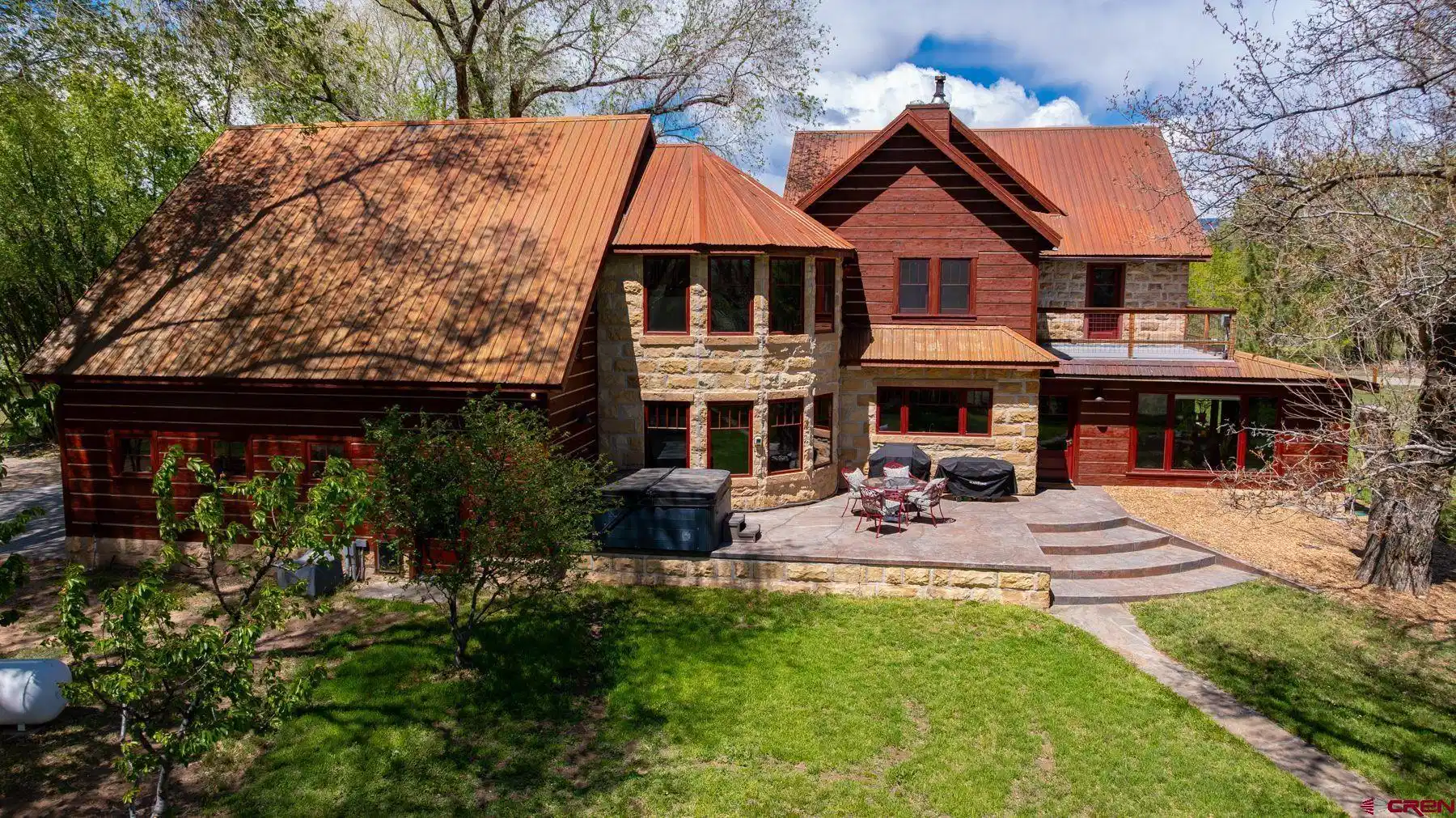 Image 1: back of house