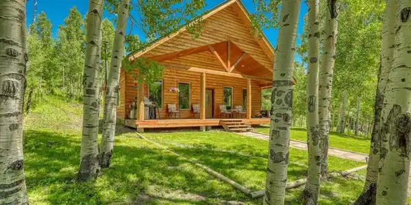 239 & 241 Spruce Glen