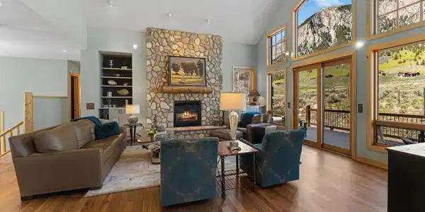 138 E Silver Sage Drive