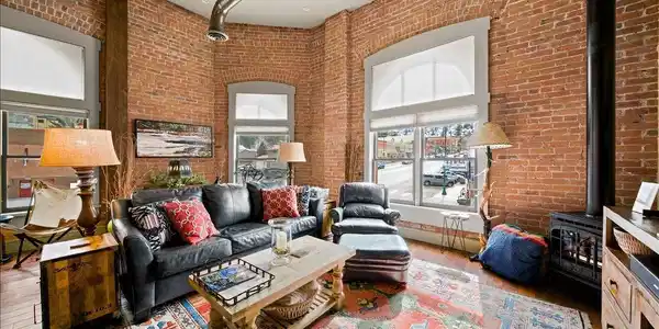 708 Main Street