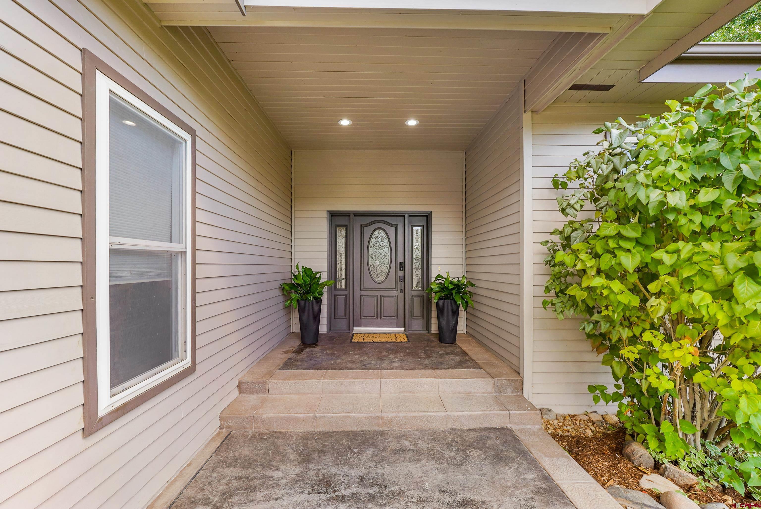 Image 4: Entry Way