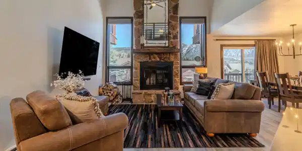 50827 N Highway 550