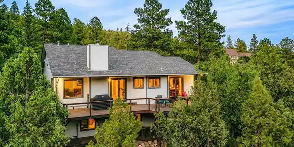 2 Tanglewood Drive