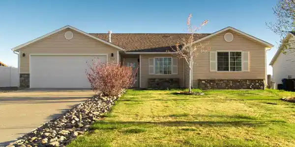 1512 Branding Iron Drive