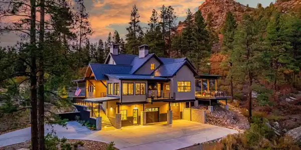 48 Sego Lily Court
