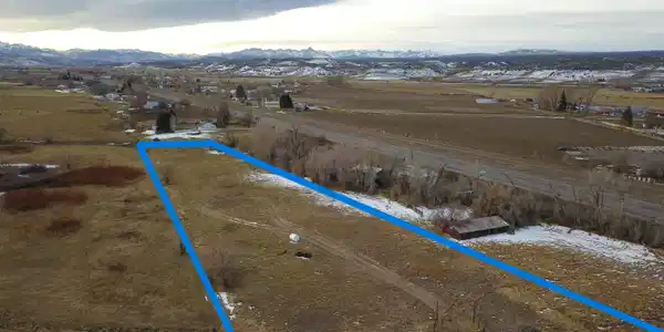 Image 2: Looking south