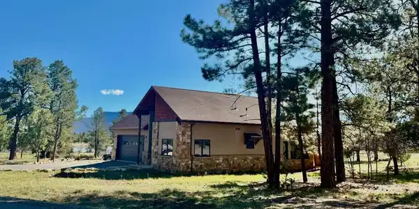 592 S Badger Trail