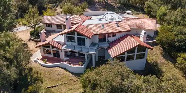 19401 Wunder Trail