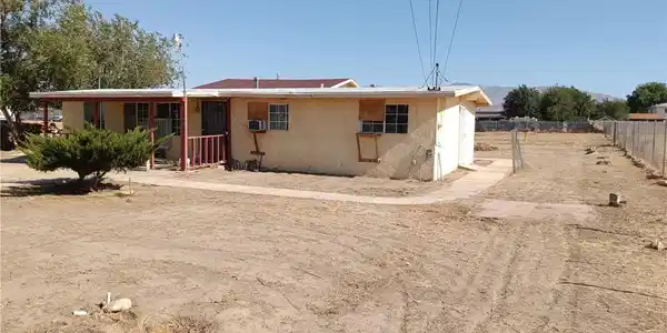 10022 E Avenue Q14