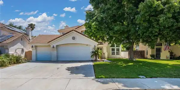 1538 Rexford