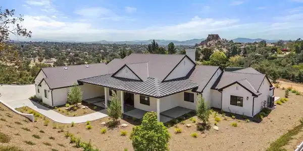 575 Twin Country Lane