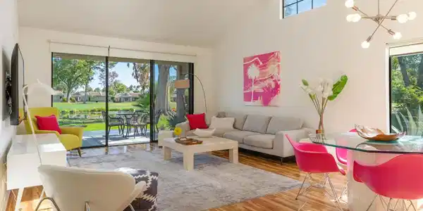 2910 Calle Loreto