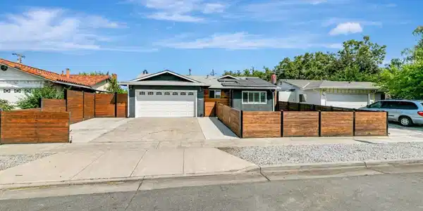 2489 Foxdale Drive