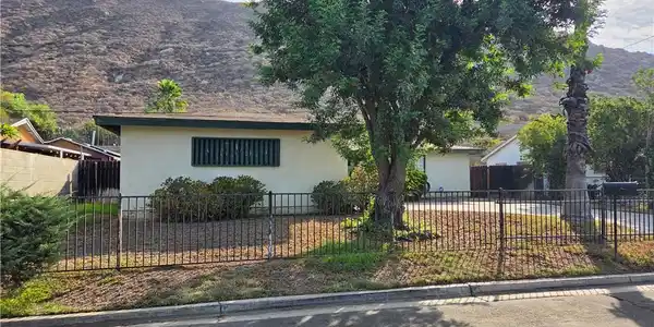 5901 Paramount Drive