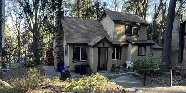 24988 Crest Forest